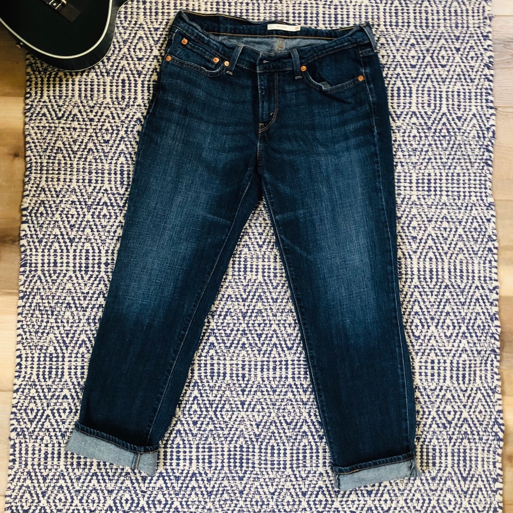 Levi’s Boyfriend (cropped) Jeans